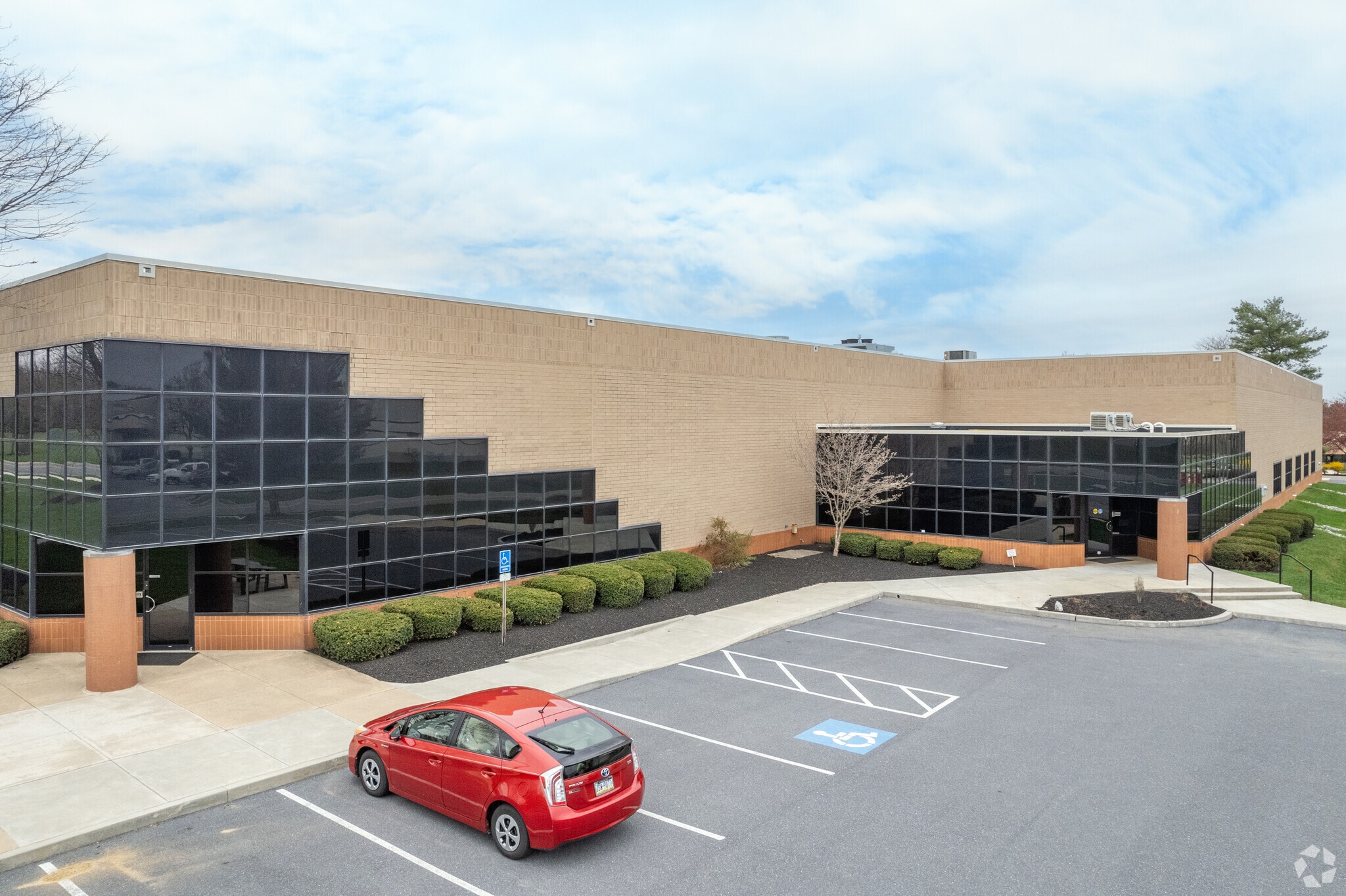 1827 Freedom Rd, Lancaster, PA for lease Building Photo- Image 1 of 7