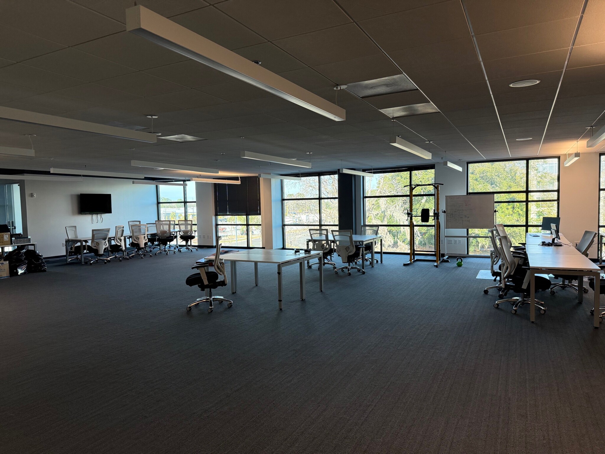 4401 Leeds Ave, North Charleston, SC for lease Interior Photo- Image 1 of 6