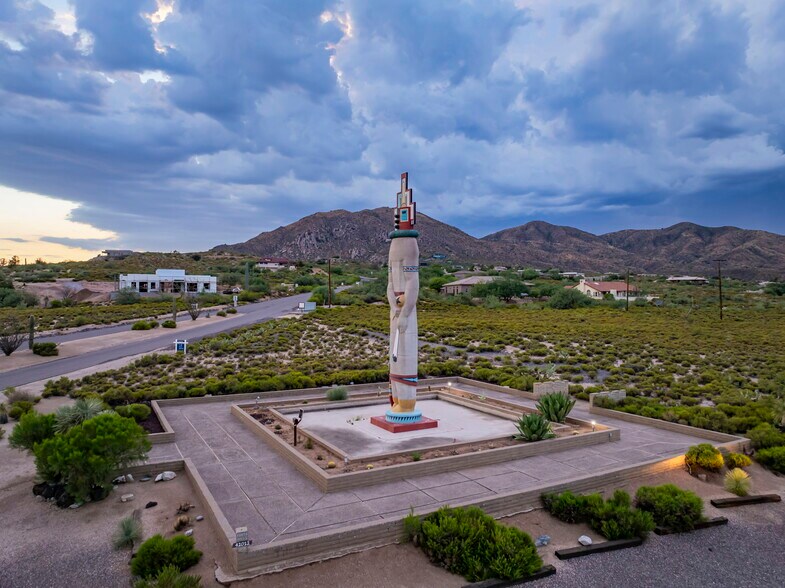 41901 N Old Mine Rd, Cave Creek, AZ for sale - Building Photo - Image 1 of 57