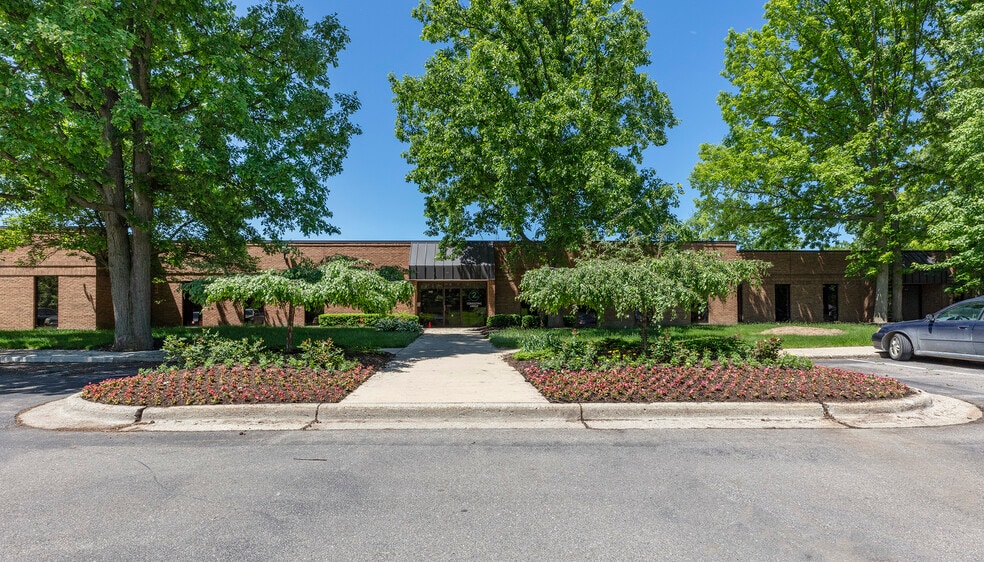 1300-1390 Eisenhower Pl, Ann Arbor, MI for lease - Building Photo - Image 1 of 2