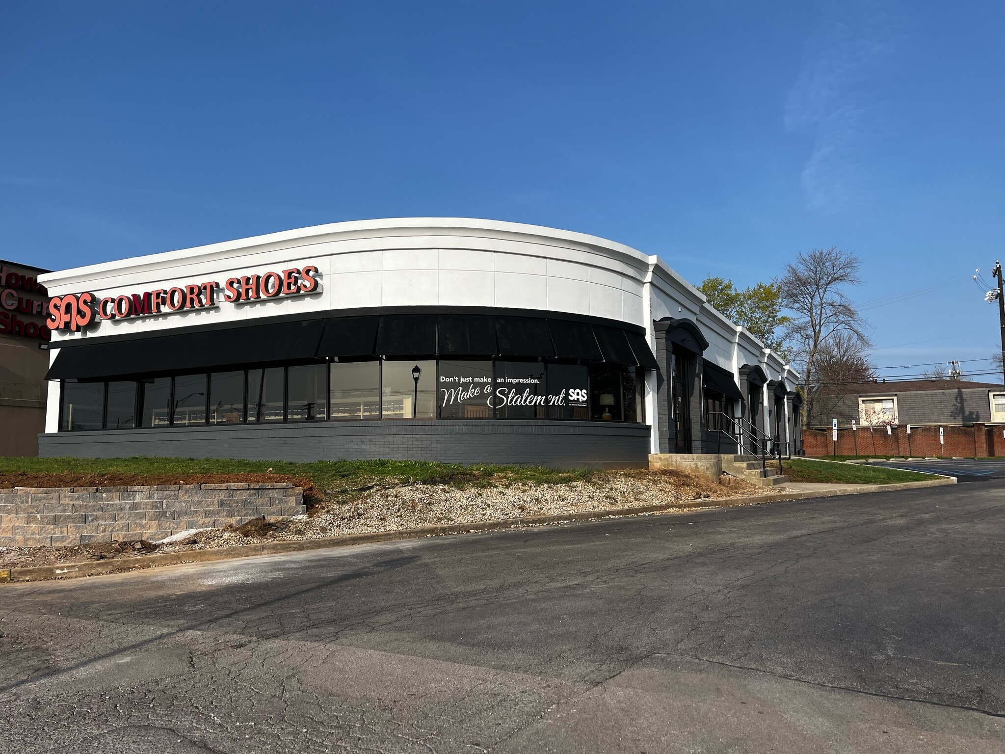 100 Regency Point Path, Lexington, KY for lease Building Photo- Image 1 of 16