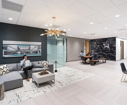 Columbia Centre - Pub