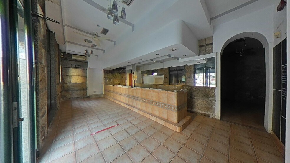 Retail in Ourense for sale - Building Photo - Image 1 of 21