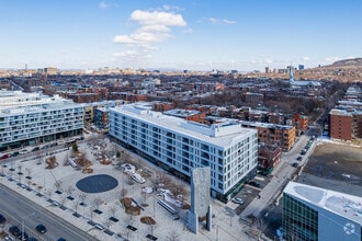 1300 Av Thérèse-Lavoie-Roux, Outremont, QC - AERIAL  map view