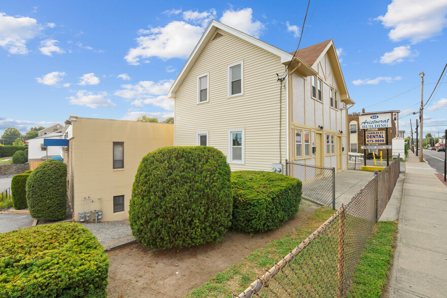 862 Charles St, Providence, RI for sale - Building Photo - Image 3 of 29