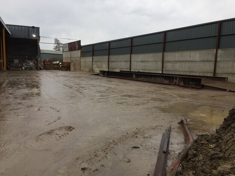 Unit 19 Hadley Road, Sleaford for lease - Building Photo - Image 2 of 5