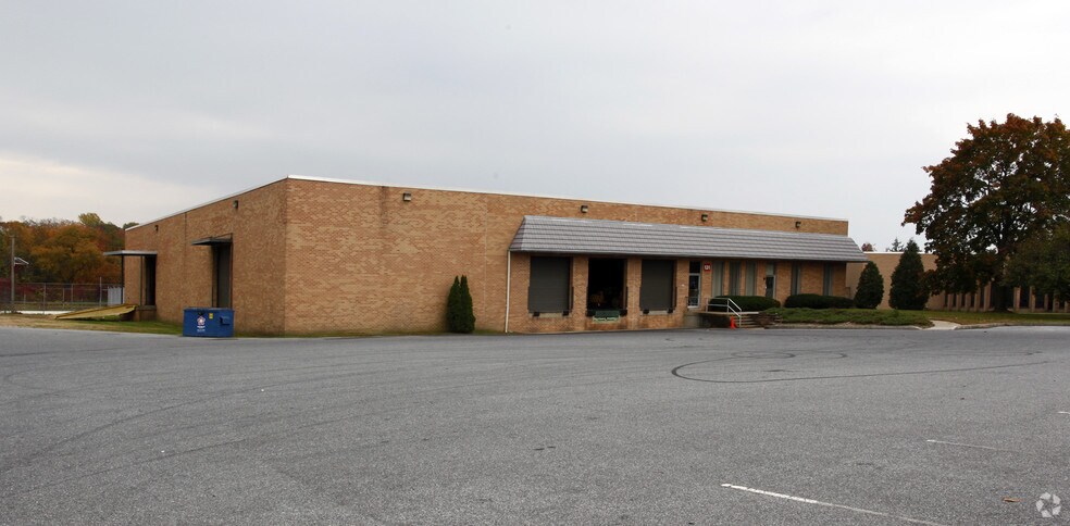 131 Heller Pl, Bellmawr, NJ for sale - Primary Photo - Image 1 of 1