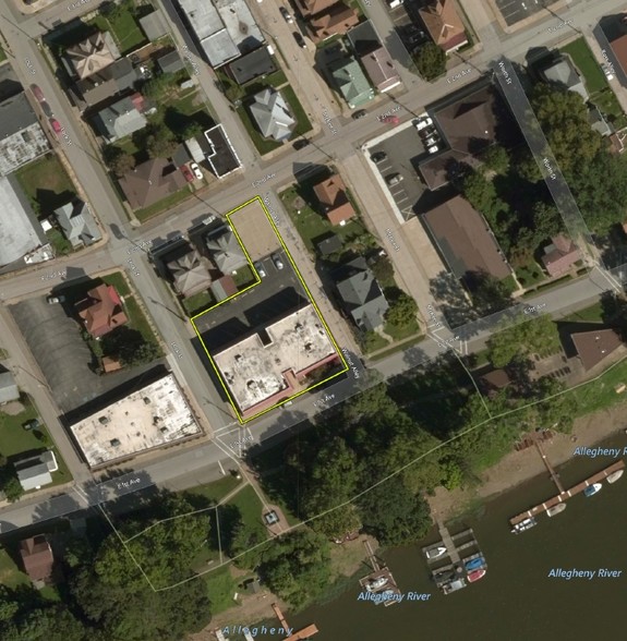 301 E 1st Ave, Tarentum, PA for lease - Aerial - Image 3 of 4