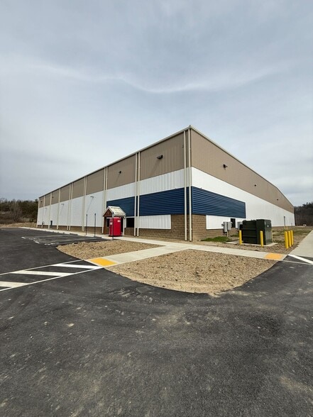 5885 Industrial Dr., Athens, OH for lease - Building Photo - Image 2 of 14
