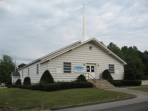 214 Weld St, Dixfield, ME for sale - Primary Photo - Image 1 of 1