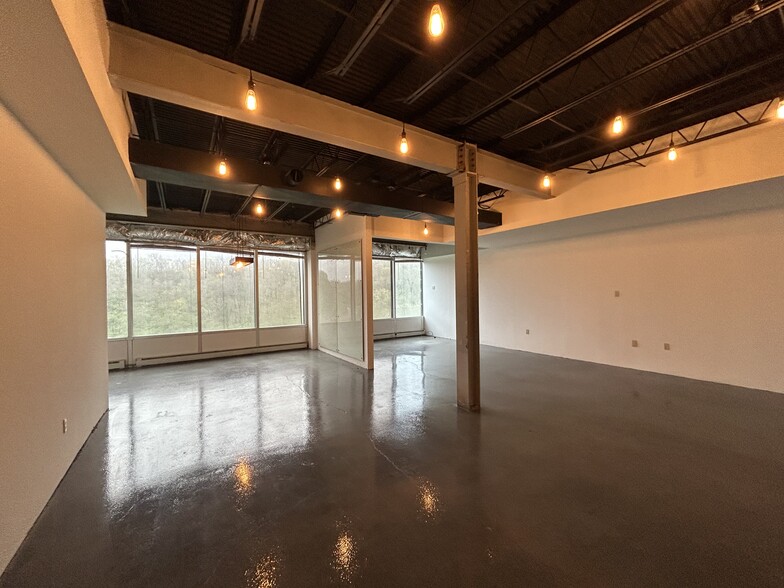 2300 Montana Ave, Cincinnati, OH for lease - Interior Photo - Image 3 of 3