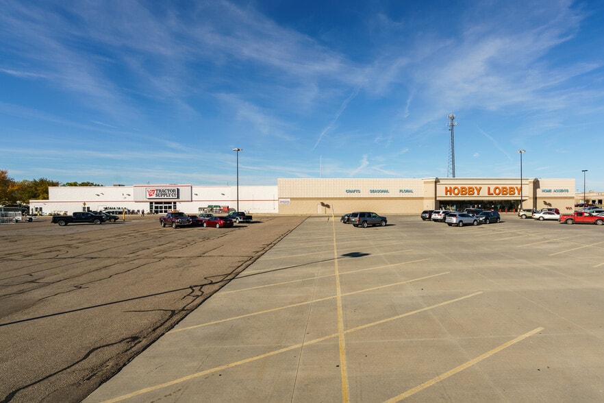 1322 N Diers Ave, Grand Island, NE for lease - Building Photo - Image 2 of 7