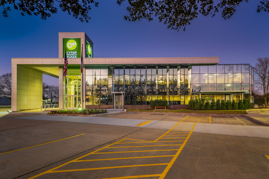 9601 Jones Rd, Houston, TX for lease - Building Photo - Image 3 of 23