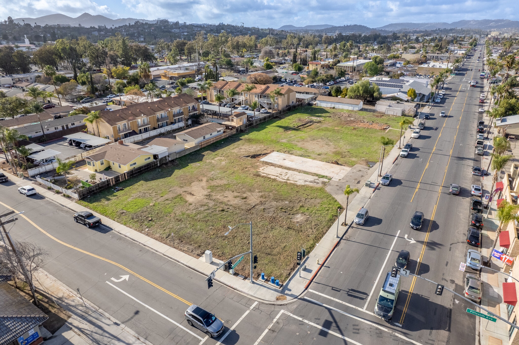 1405 S Escondido Blvd, Escondido, CA for sale Primary Photo- Image 1 of 5