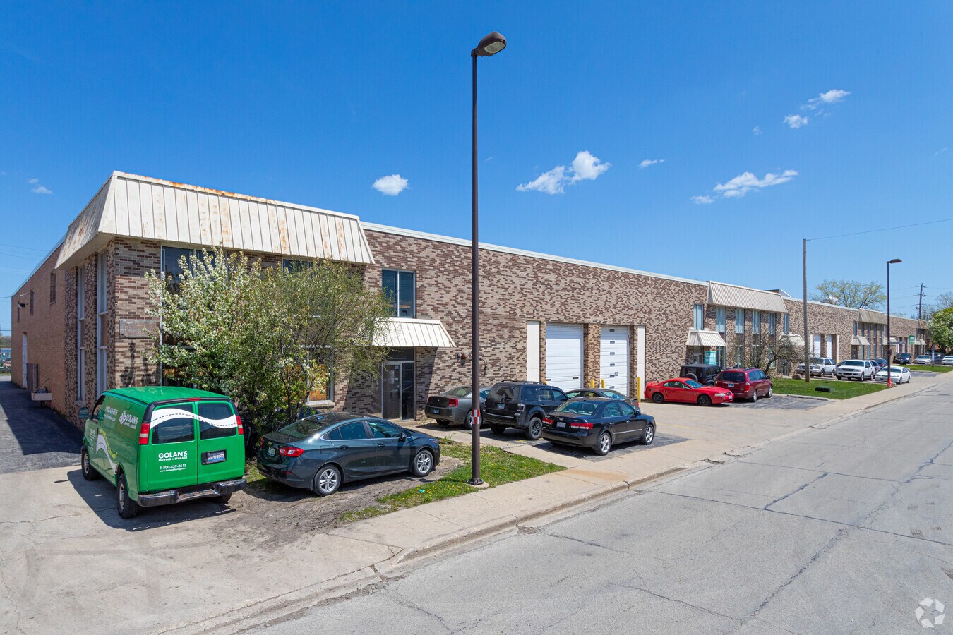 3640 Jarvis Ave, Skokie, IL 60076