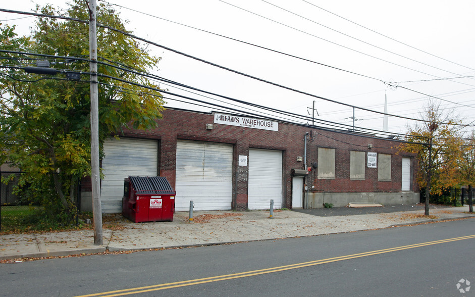 461 Broad St, Bridgeport, CT for sale - Building Photo - Image 1 of 1