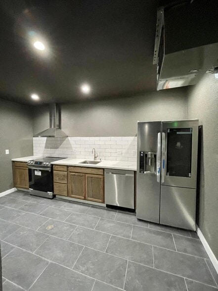 4706 3rd St, San Francisco, CA for lease - Interior Photo - Image 3 of 5