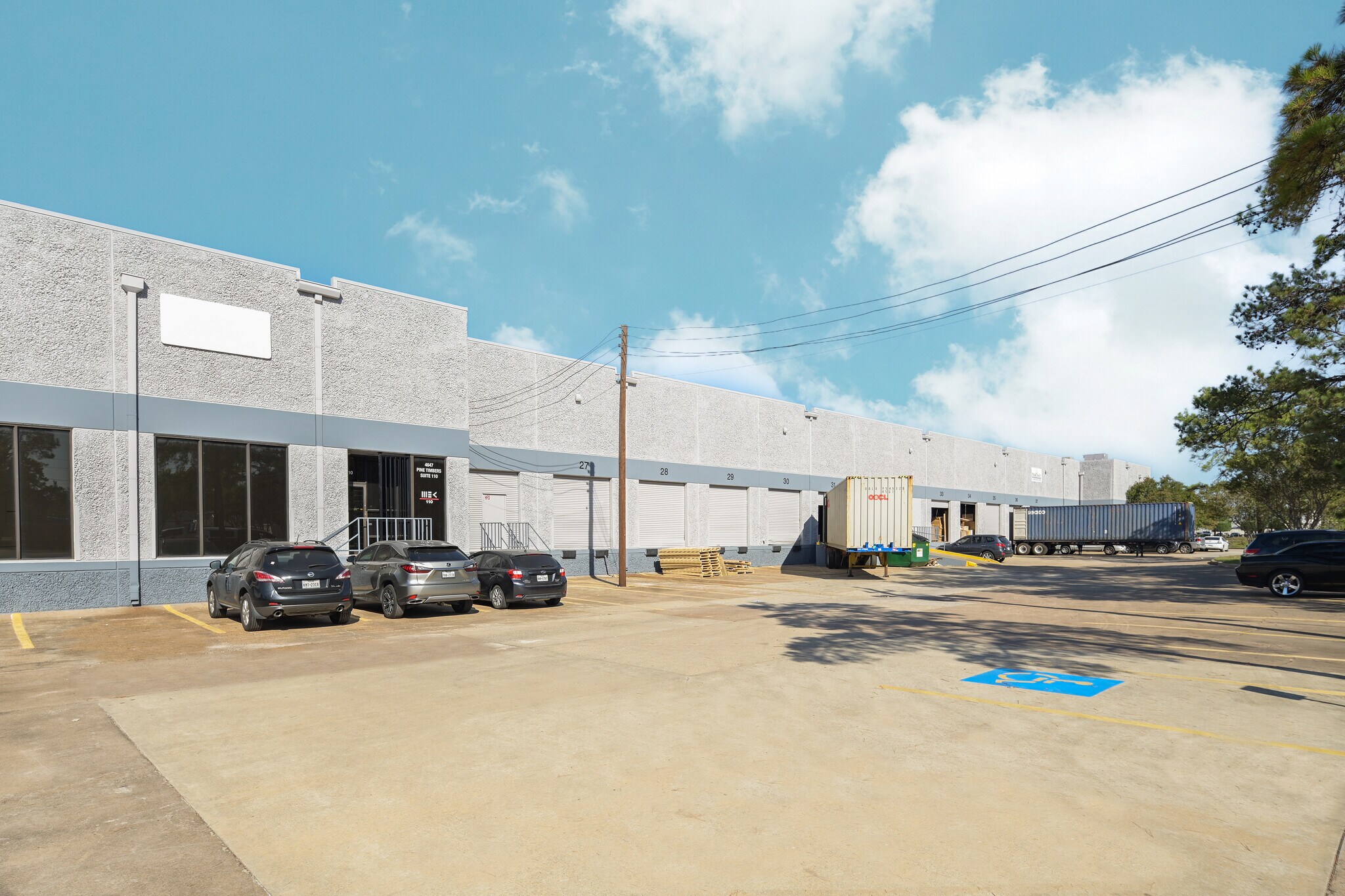 4647 Pine Timbers St, Houston, TX for lease Building Photo- Image 1 of 8