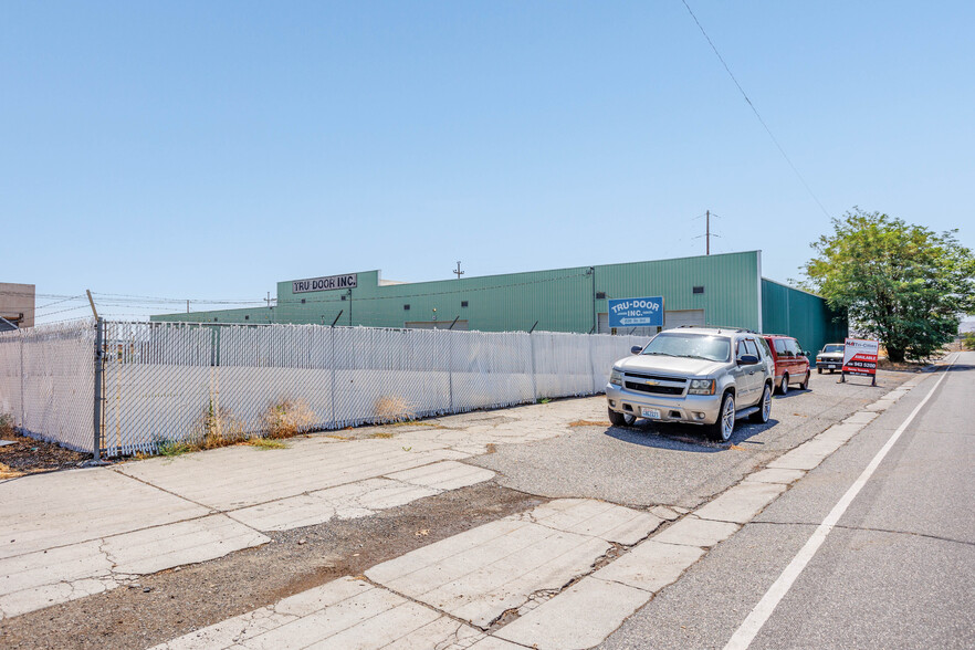 836 S 3rd Ave, Pasco, WA for lease - Building Photo - Image 2 of 36