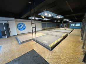 242A Crewe Rd N, Edinburgh for lease Interior Photo- Image 2 of 4