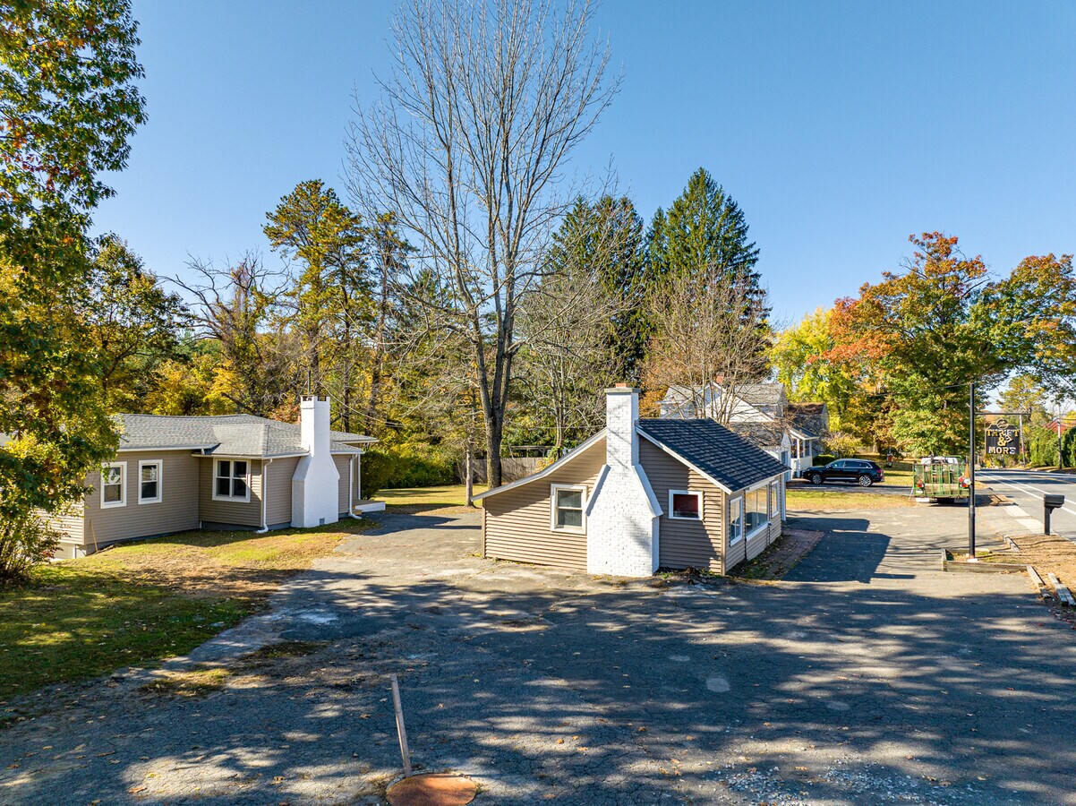 3157 Boston Rd, Wilbraham, MA 01095