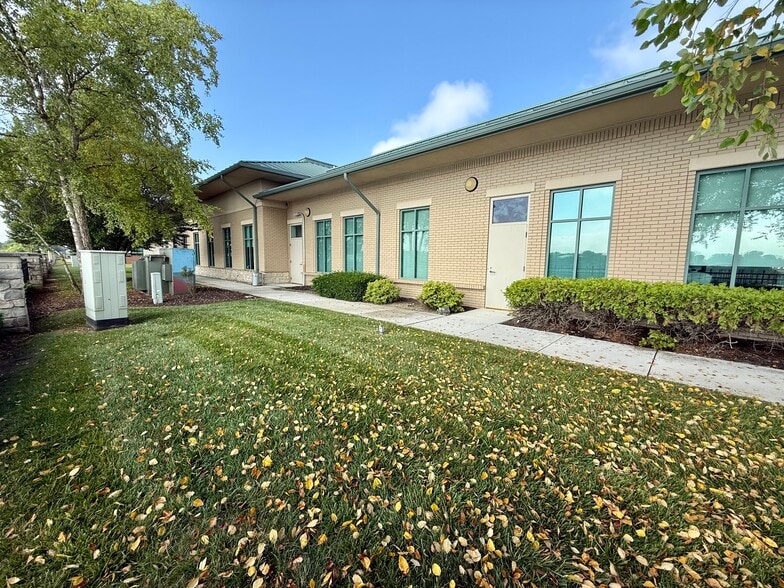 1725 Western Ave, Findlay, OH for sale - Building Photo - Image 3 of 34