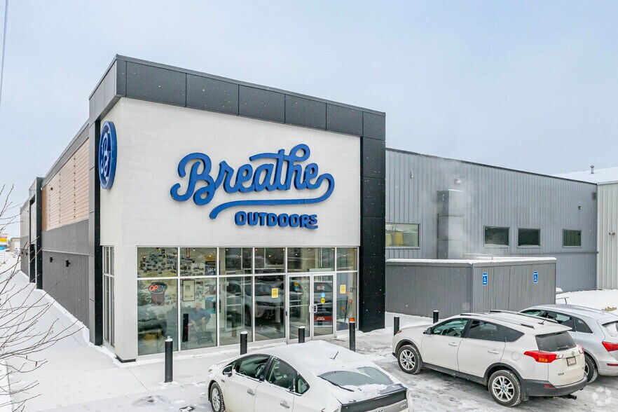 10951 170 St NW, Edmonton, AB for sale - Primary Photo - Image 1 of 12