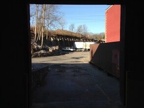 3199 Albany Post Rd, Buchanan, NY for lease Building Photo- Image 2 of 8