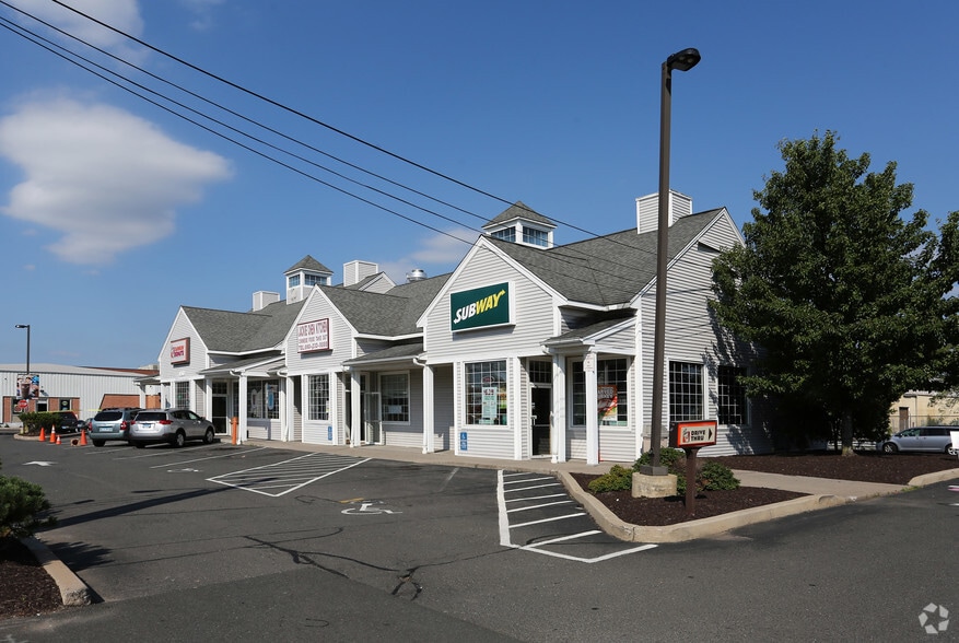 450 New Park Ave, West Hartford, CT for lease - Building Photo - Image 1 of 4