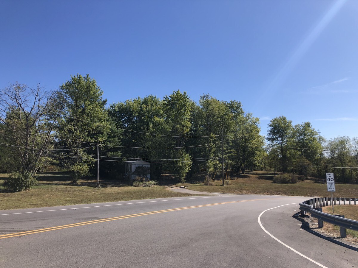 1508 Old Salem Rd, Jeffersonville, IN 47130