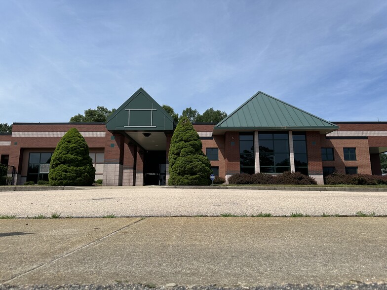 51 Technology Way, West Greenwich, RI for lease - Building Photo - Image 1 of 20