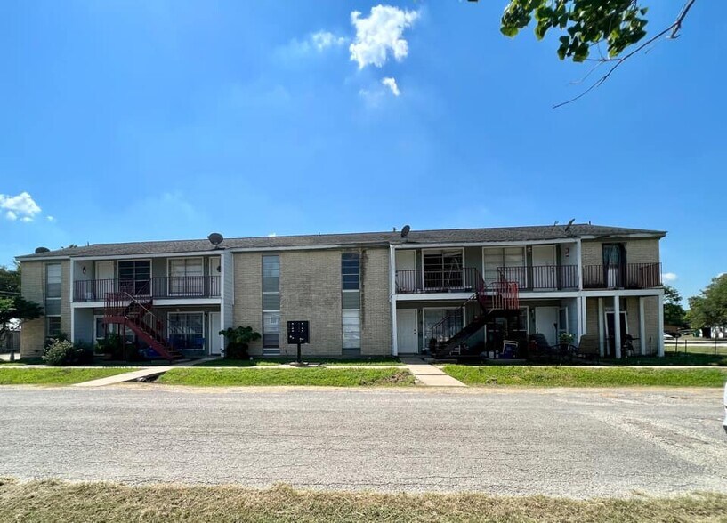 1809 Petersen St, Palacios, TX for sale - Building Photo - Image 1 of 1