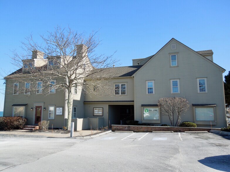 15 Caswell Ln, Plymouth, MA 02360