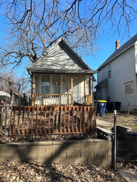 3216 Roberts St, Kansas City, MO for sale - Primary Photo - Image 1 of 1