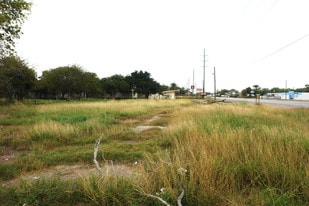 5501 Leopard St, Corpus Christi TX - Land