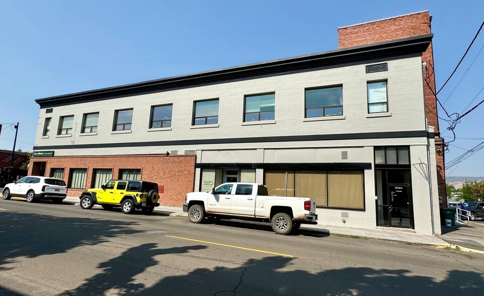 700 Main St, Klamath Falls, OR for sale - Building Photo - Image 2 of 6