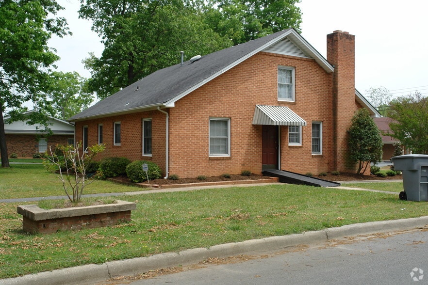 412 S Sutherland Ave, Monroe, NC for lease - Building Photo - Image 2 of 2