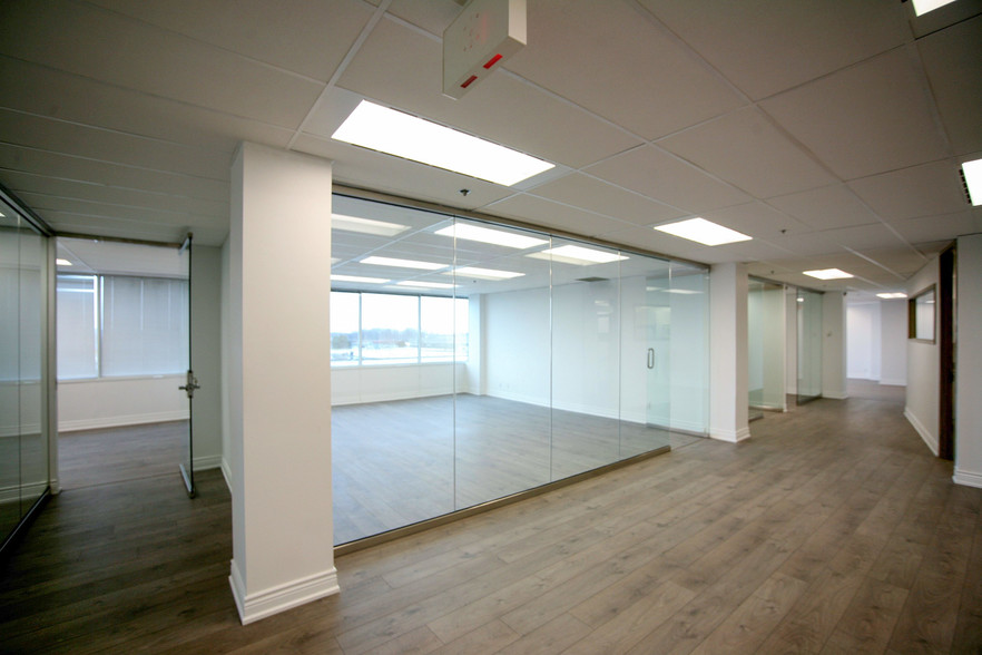 970 Lawrence Ave W, Toronto, ON for lease - Interior Photo - Image 1 of 2