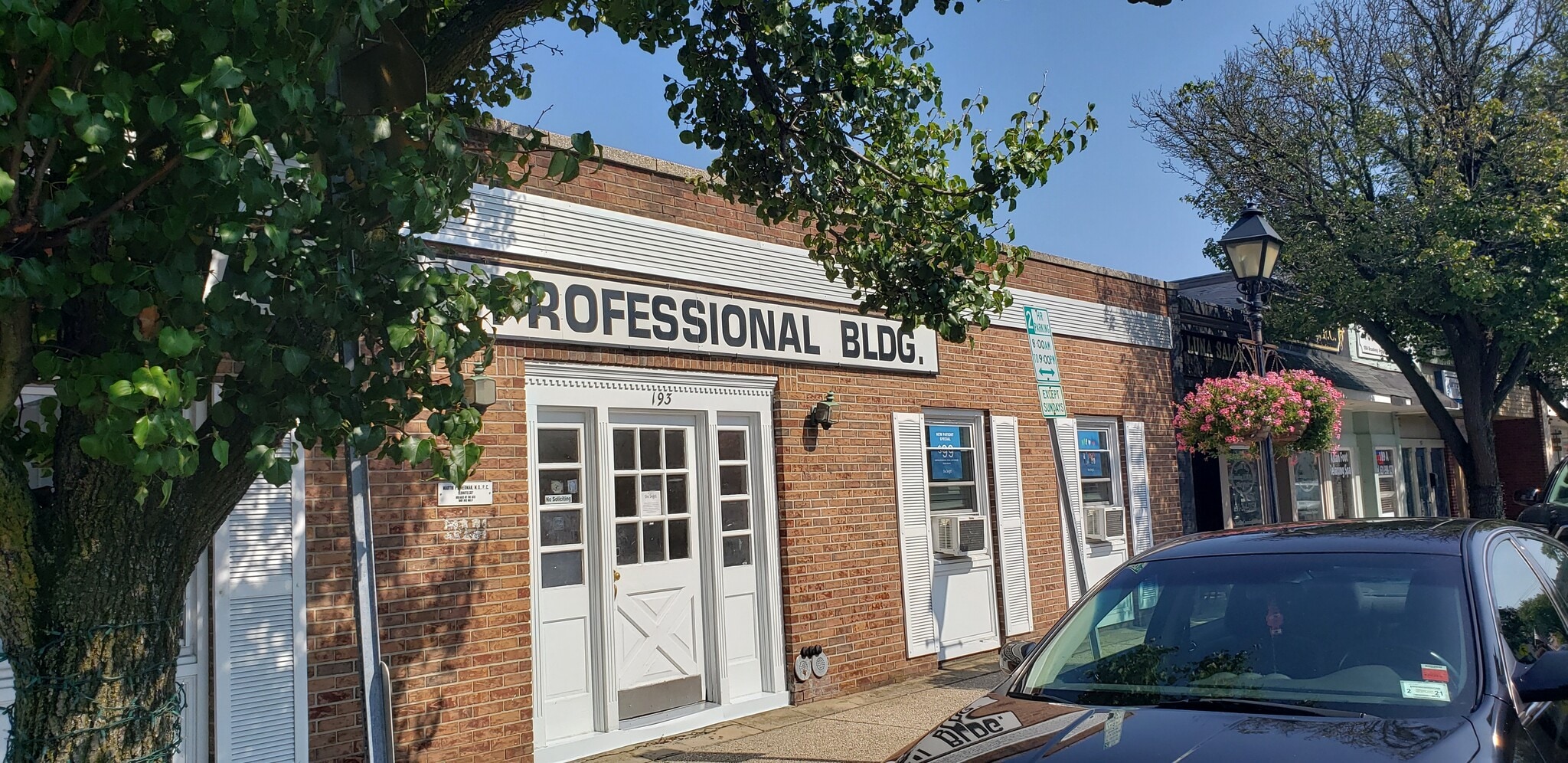 193-199 Broadway, Amityville, NY 11701, USA Broadway, Amityville, NY for sale Interior Photo- Image 1 of 13