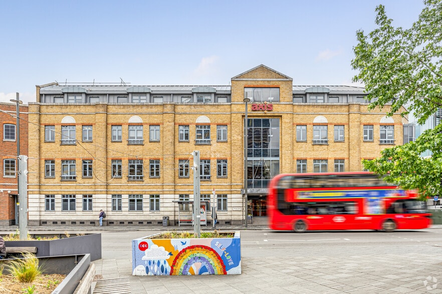 3 Tramway Ave, London for lease - Building Photo - Image 3 of 3