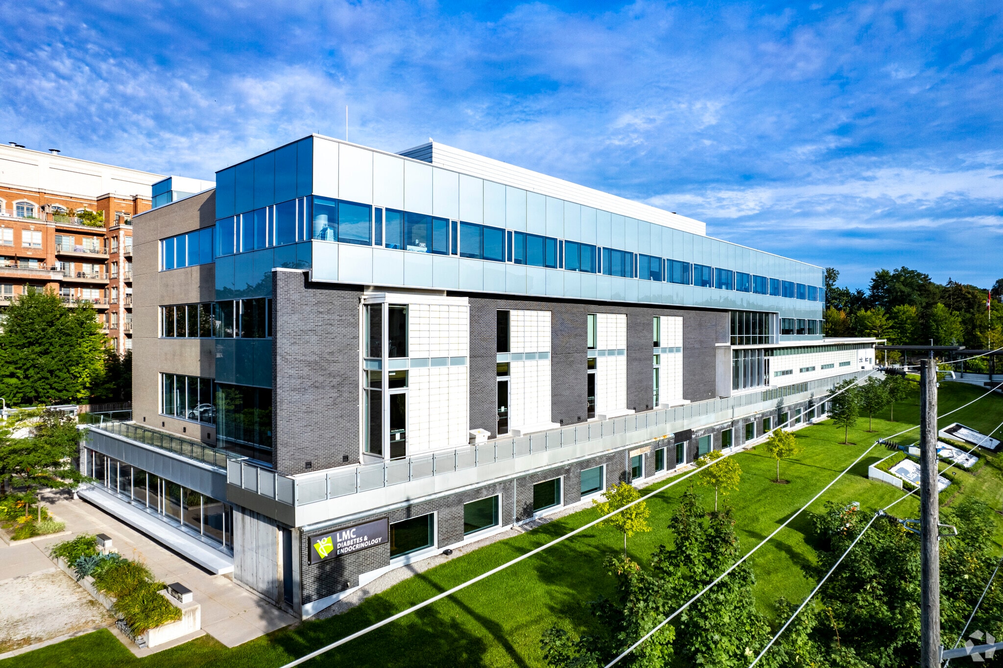 1929 Bayview Ave, Toronto, ON for sale Primary Photo- Image 1 of 1