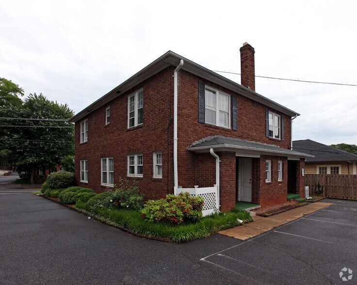 1808-1810 East Blvd, Charlotte, NC for lease - Building Photo - Image 2 of 6