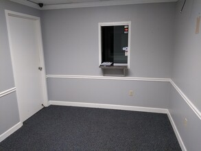 500 S University Ave, Little Rock, AR for lease Interior Photo- Image 1 of 4