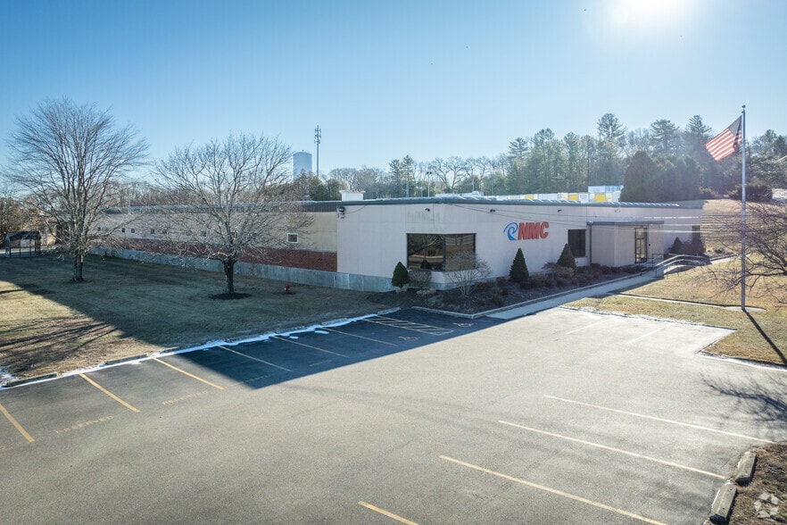 100 Providence Pike, North Smithfield, RI for lease - Primary Photo - Image 1 of 20