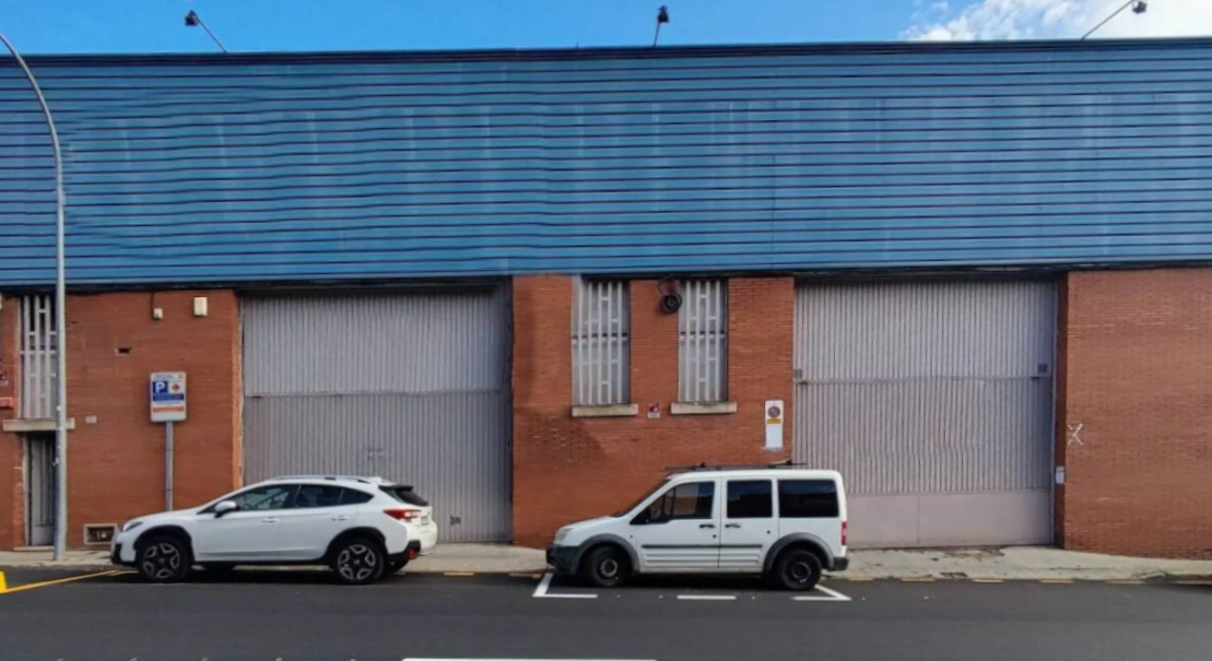 Industrial in Terrassa, BAR for lease Building Photo- Image 1 of 18