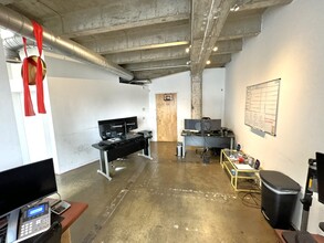 6363 Wilshire Blvd, Los Angeles, CA for lease Interior Photo- Image 1 of 14