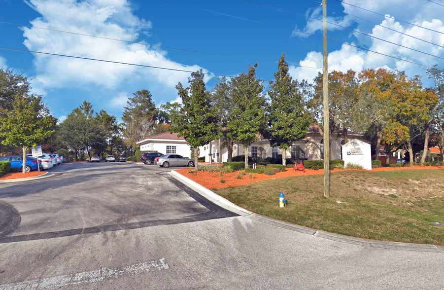 7347 Ridge Rd, Port Richey, FL for lease - Primary Photo - Image 1 of 80