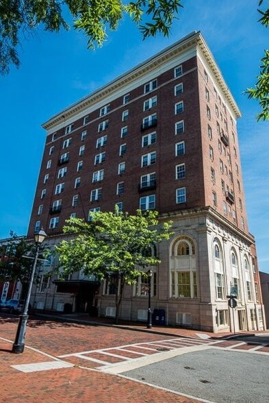 500 Court Sq, Charlottesville, VA for sale - Building Photo - Image 1 of 1