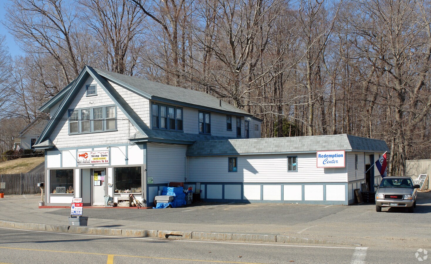 33 Old Post Rd, Kittery, ME 03904