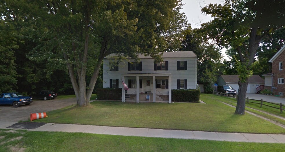 24905 Crocker Blvd, Harrison Township, MI 48045